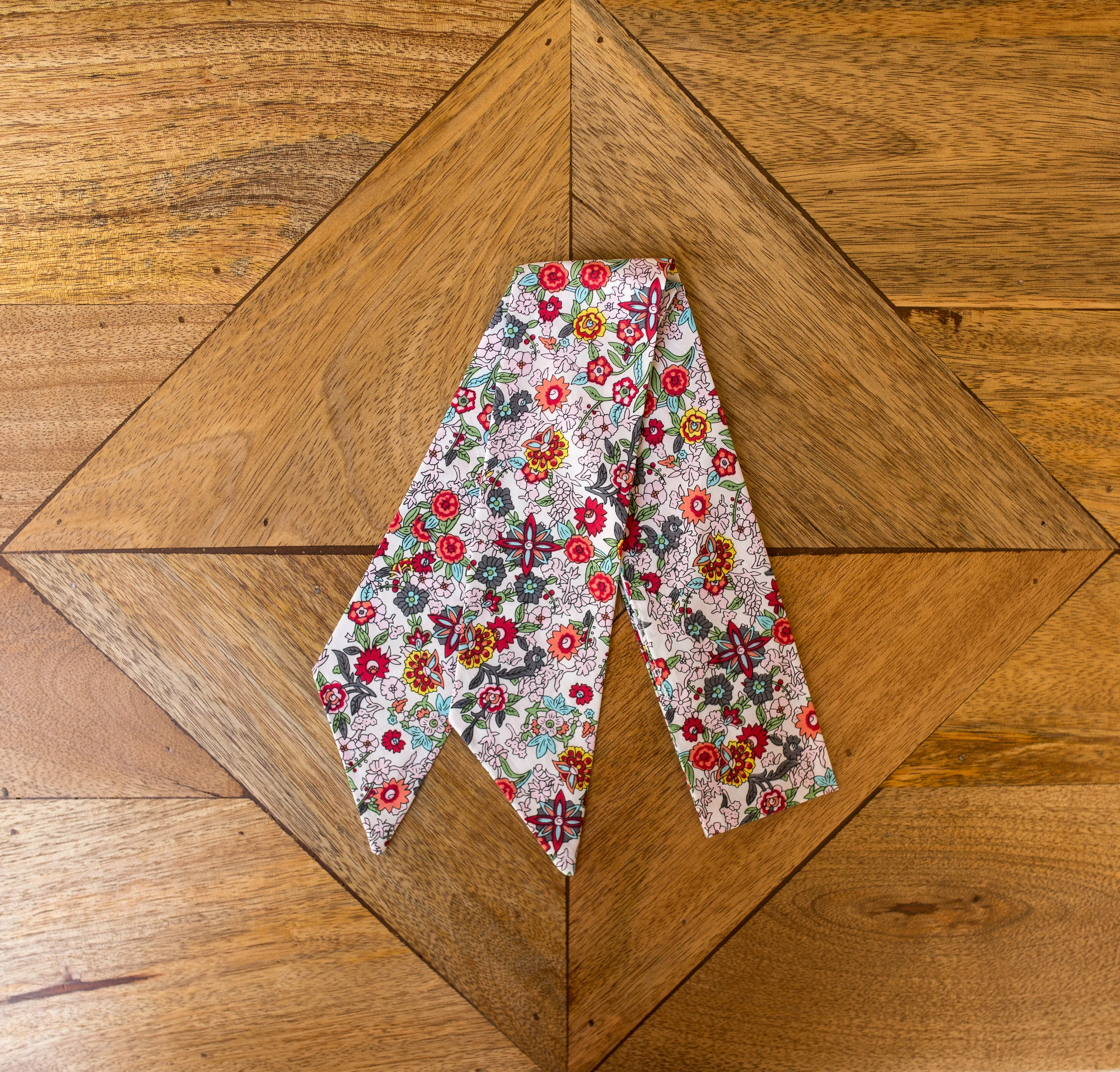 BECK || PET TIE